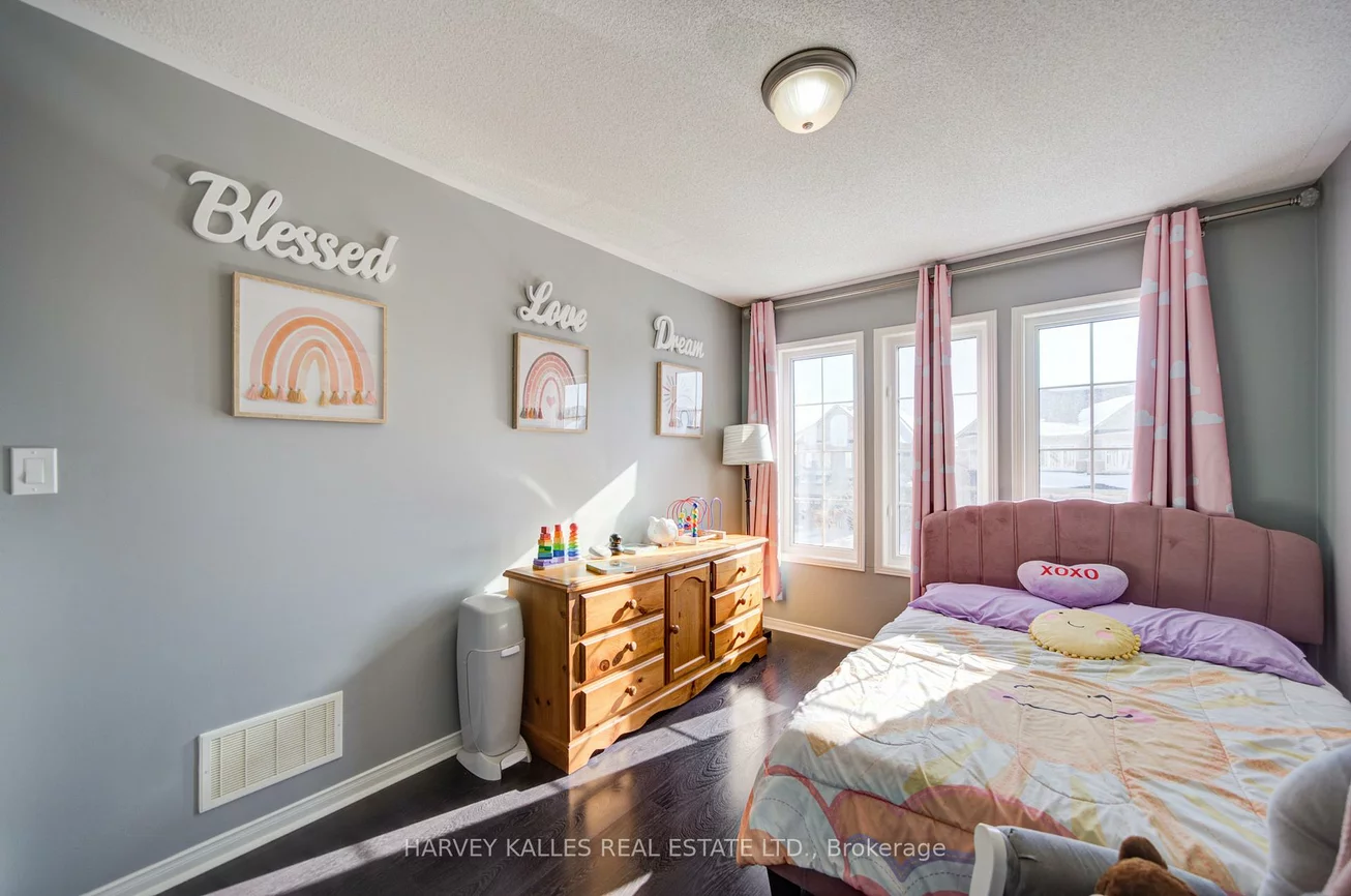 223, Orr, Bradford, Bradford West Gwillimbury