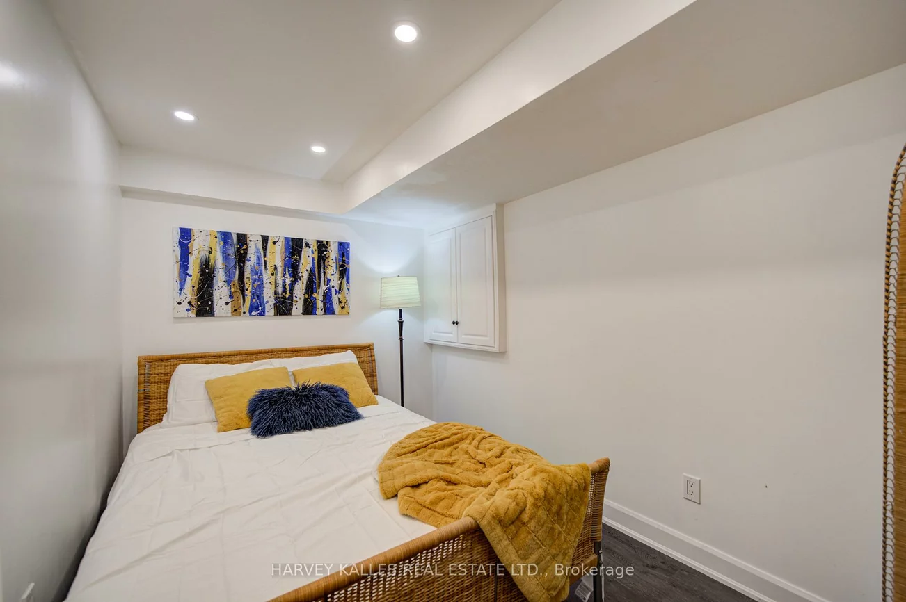 223, Orr, Bradford, Bradford West Gwillimbury