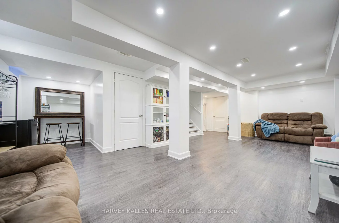 223, Orr, Bradford, Bradford West Gwillimbury