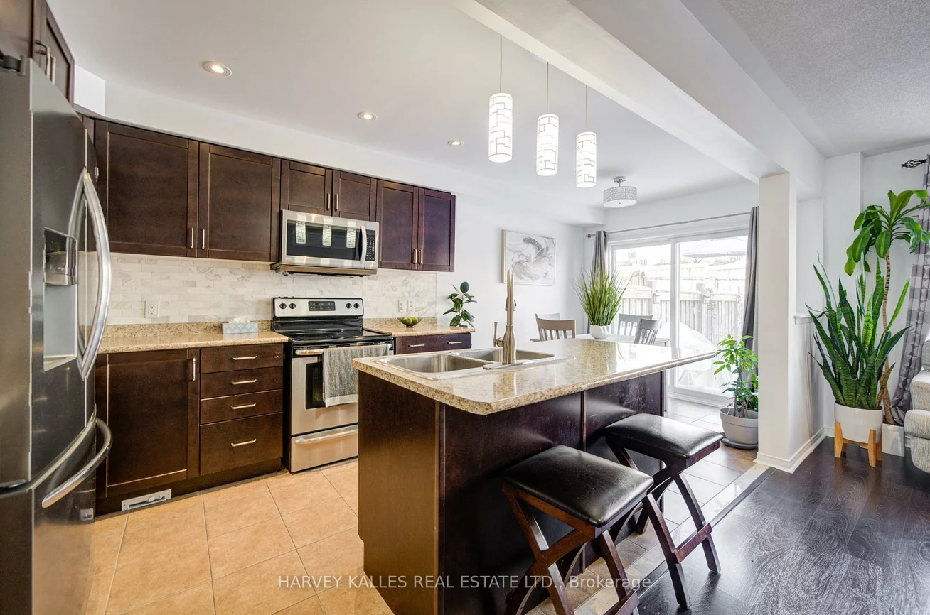 223, Orr, Bradford, Bradford West Gwillimbury