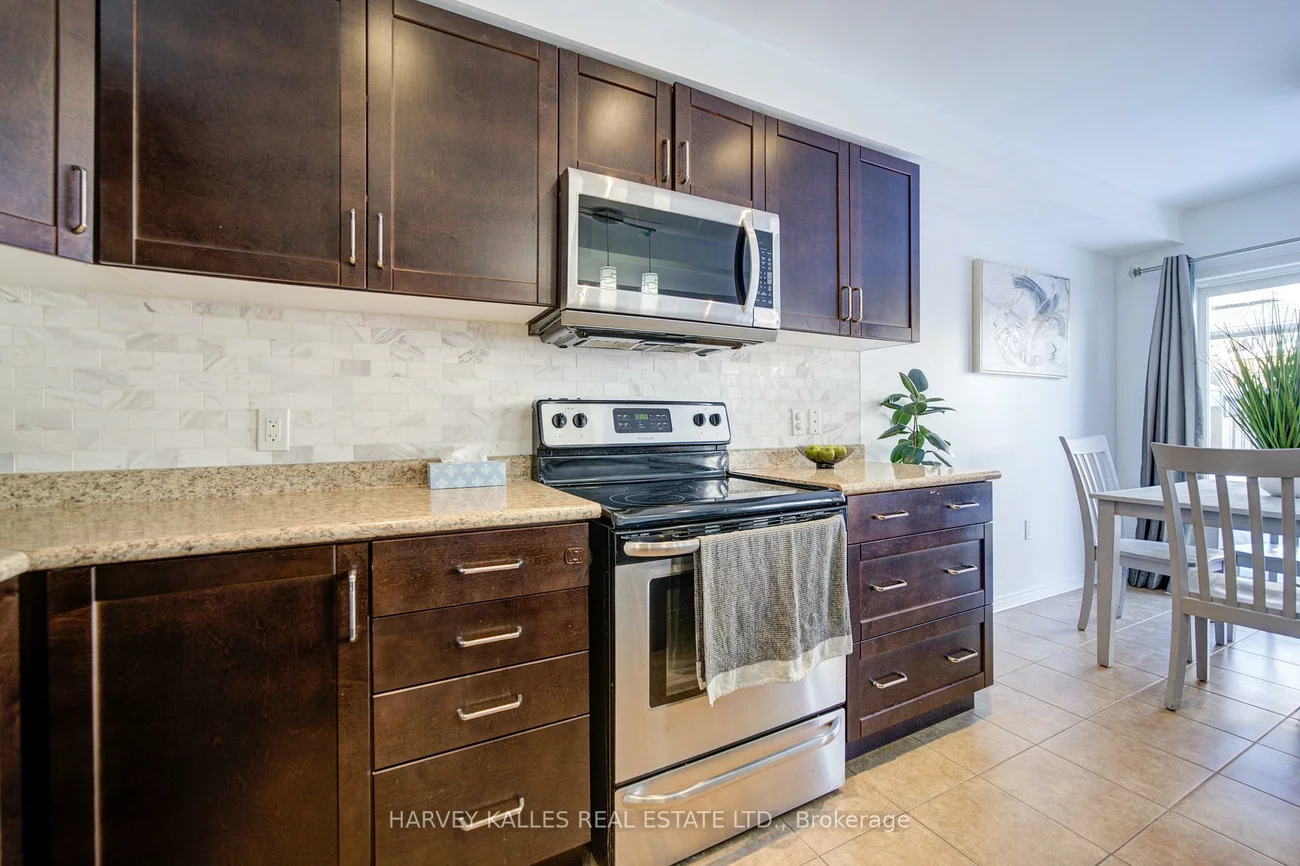 223, Orr, Bradford, Bradford West Gwillimbury