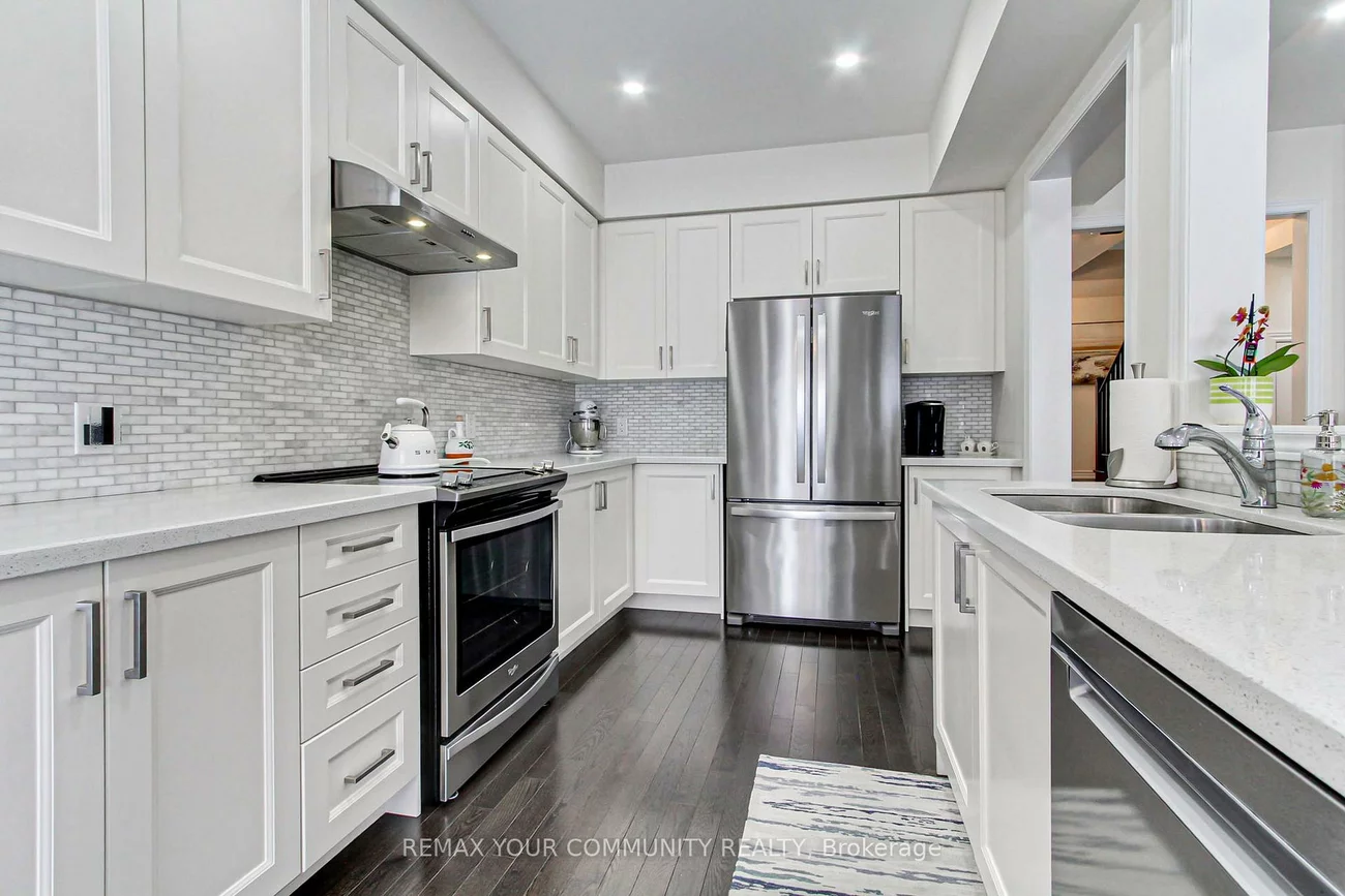 47, Blackwell, Bradford, Bradford West Gwillimbury