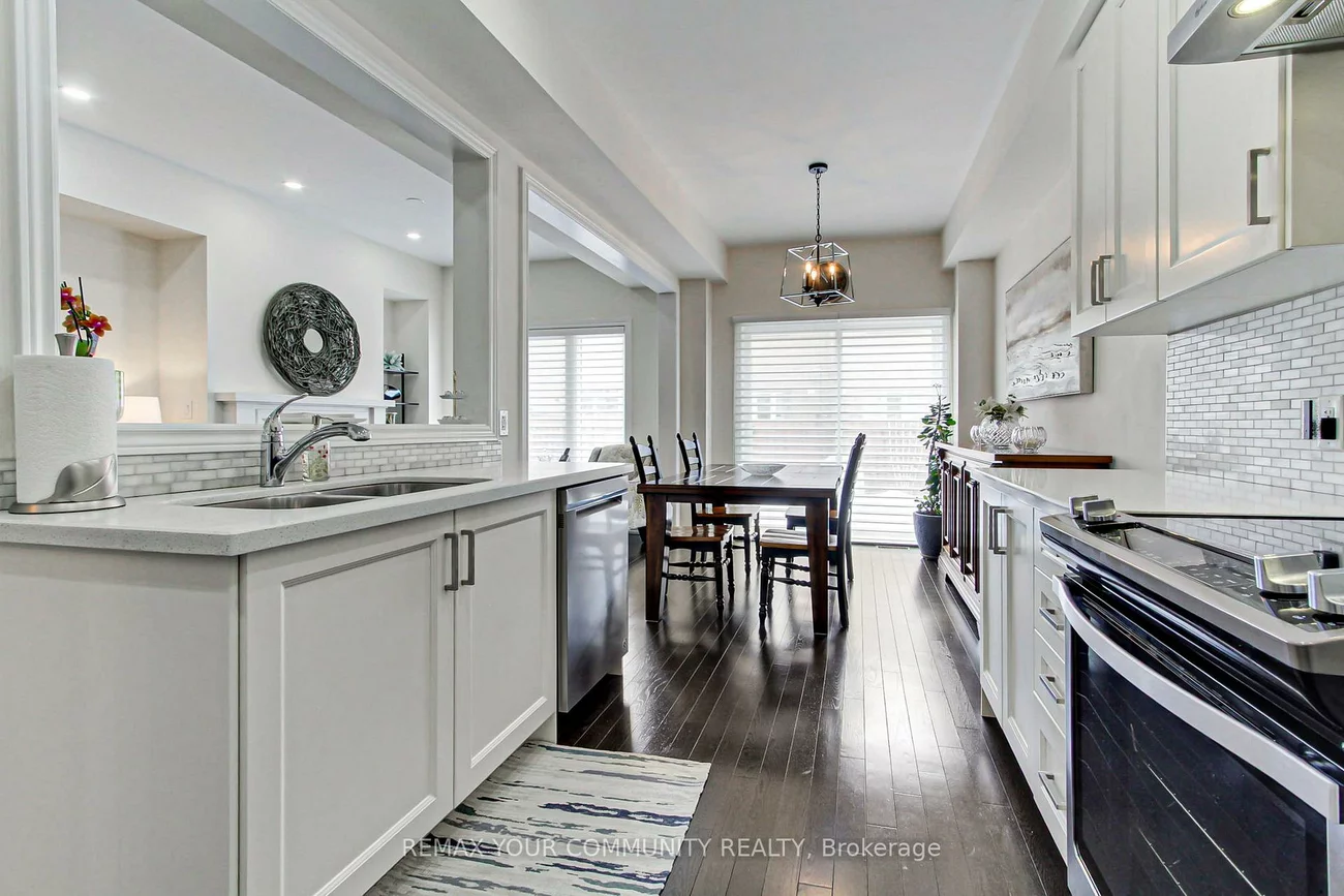 47, Blackwell, Bradford, Bradford West Gwillimbury