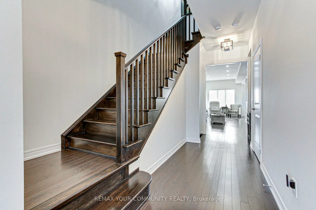 47, Blackwell, Bradford, Bradford West Gwillimbury