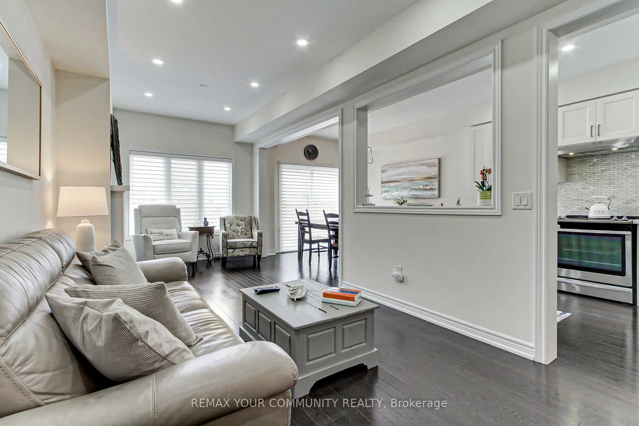 47, Blackwell, Bradford, Bradford West Gwillimbury