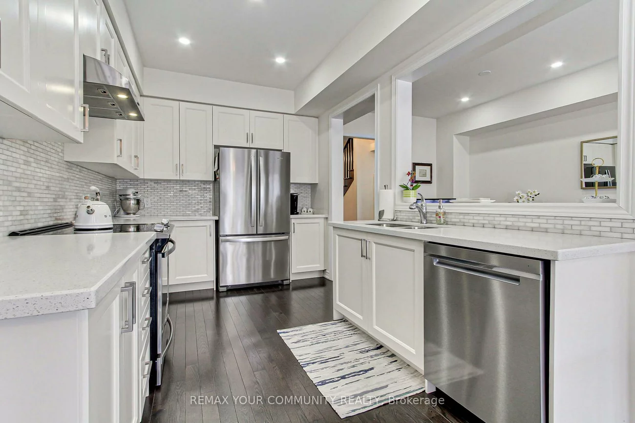 47, Blackwell, Bradford, Bradford West Gwillimbury