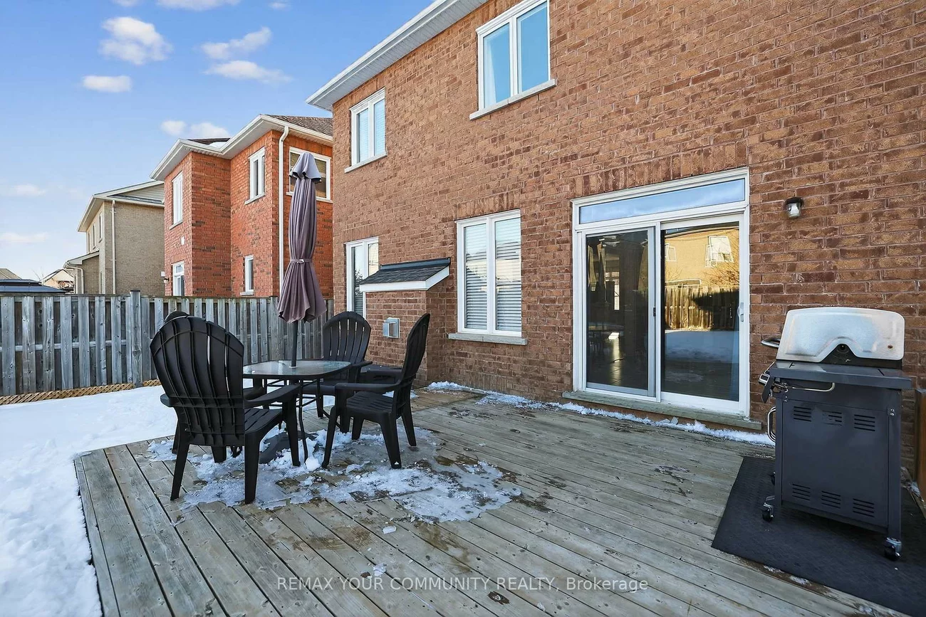 9, Faris, Bradford, Bradford West Gwillimbury