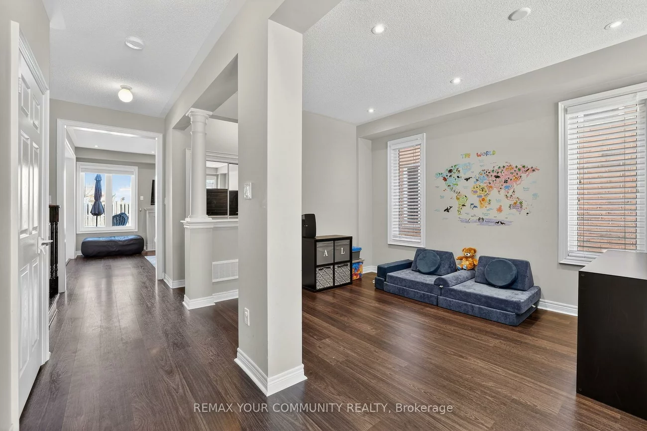 9, Faris, Bradford, Bradford West Gwillimbury