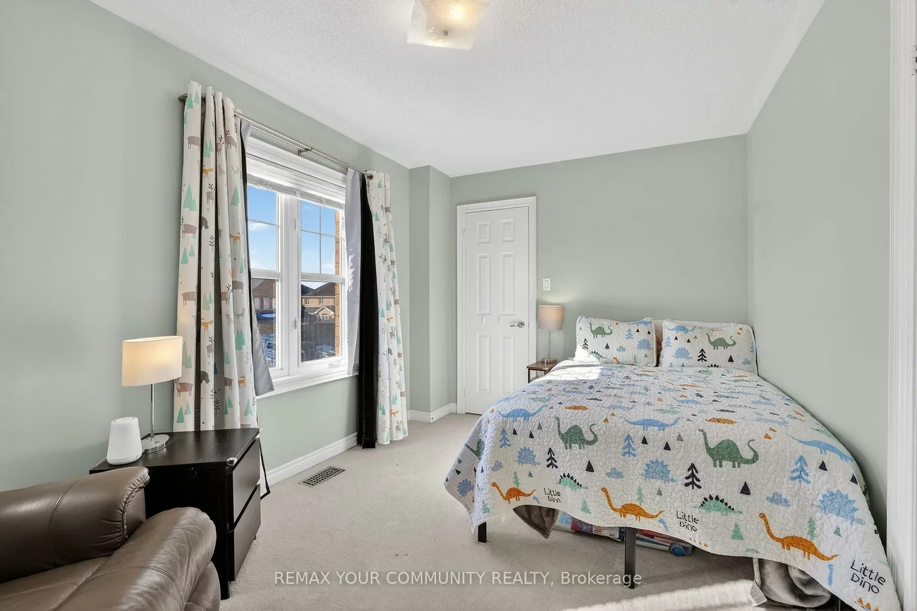 9, Faris, Bradford, Bradford West Gwillimbury