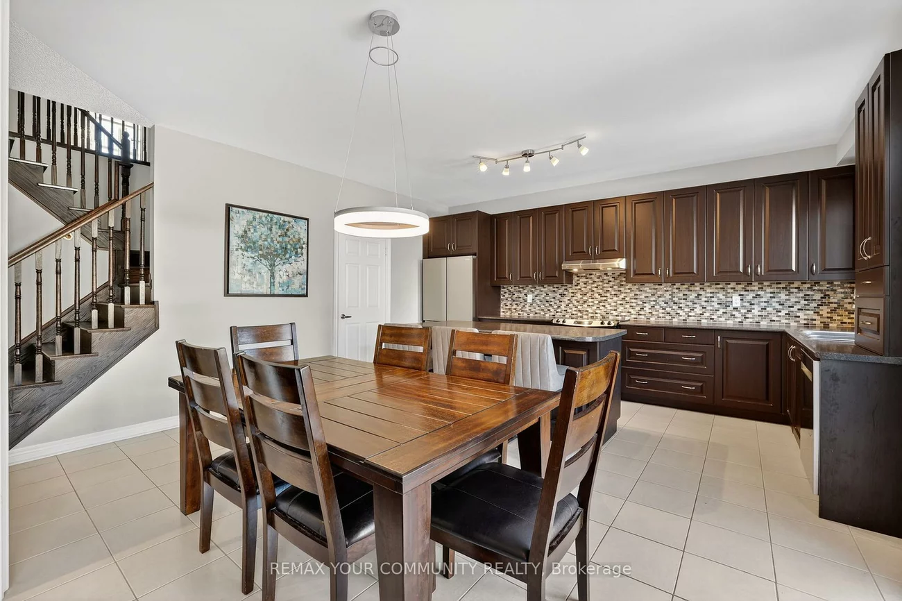 9, Faris, Bradford, Bradford West Gwillimbury