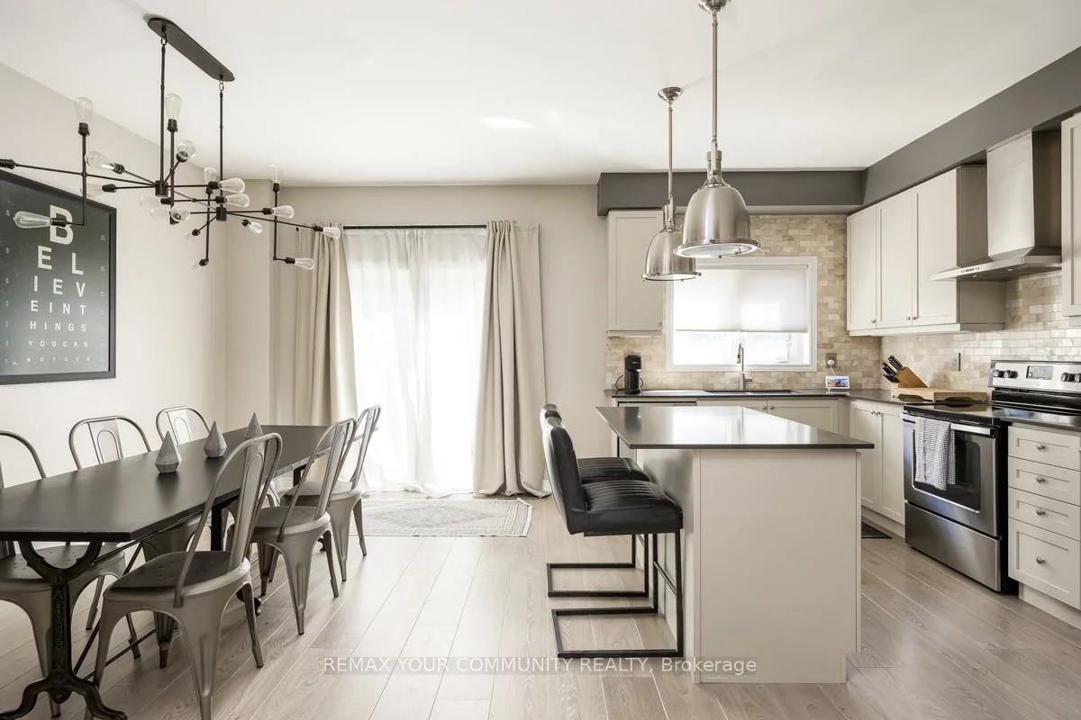 49, Matthewson, Bradford, Bradford West Gwillimbury