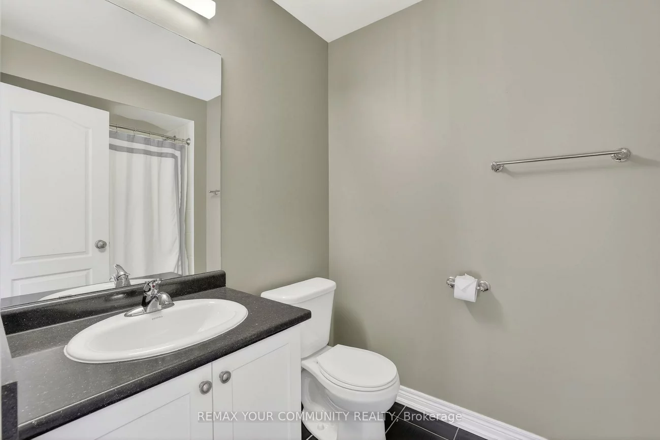 49, Matthewson, Bradford, Bradford West Gwillimbury