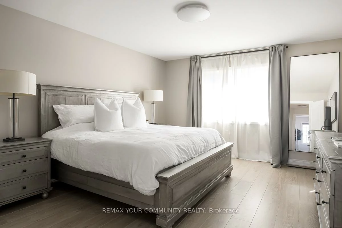 49, Matthewson, Bradford, Bradford West Gwillimbury