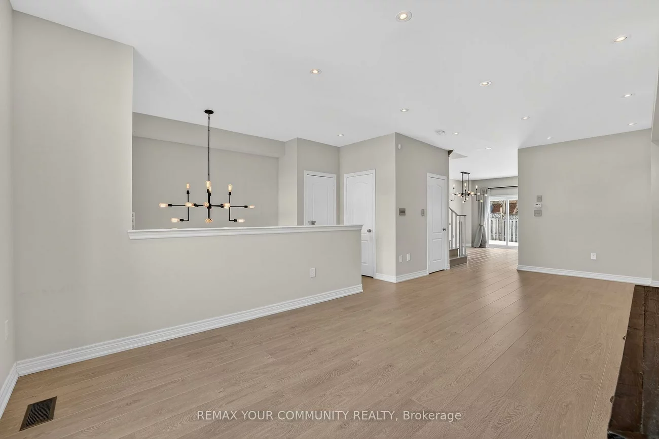 49, Matthewson, Bradford, Bradford West Gwillimbury