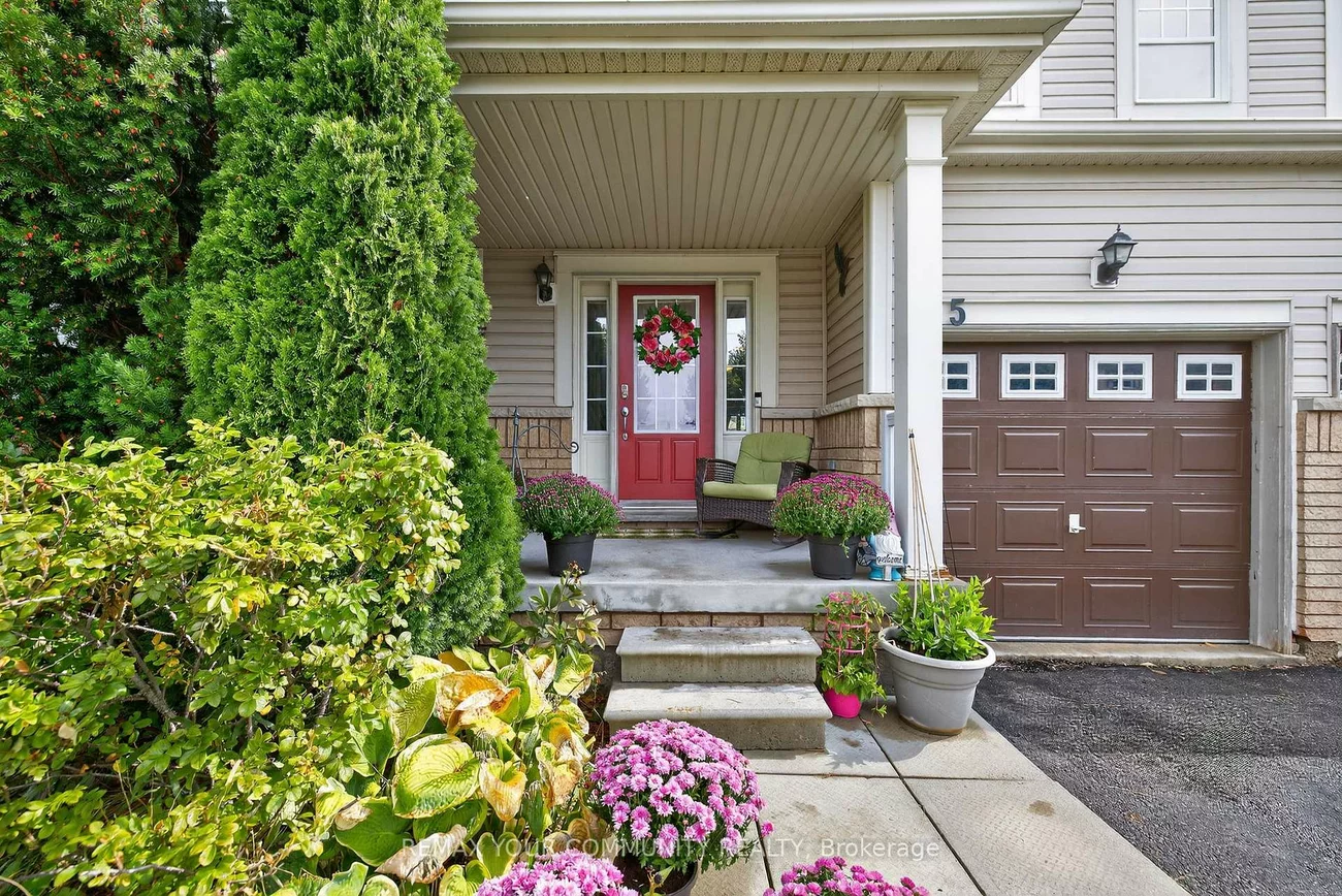 5, Booth, Bradford, Bradford West Gwillimbury