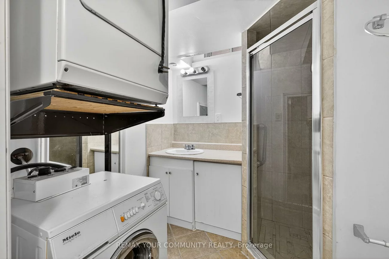 5, Booth, Bradford, Bradford West Gwillimbury