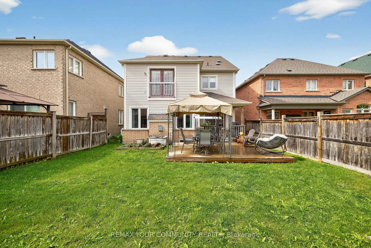 5, Booth, Bradford, Bradford West Gwillimbury