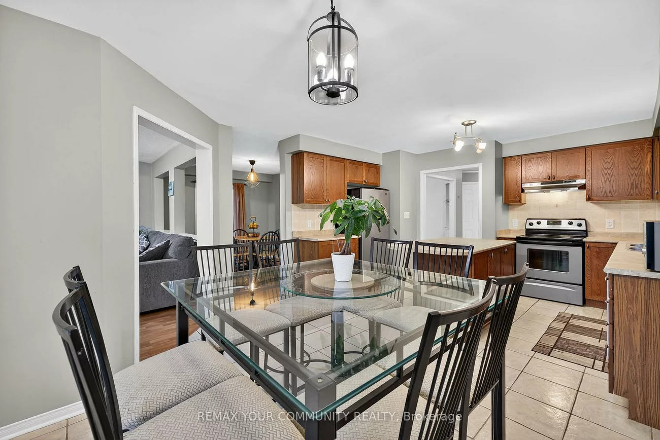 5, Booth, Bradford, Bradford West Gwillimbury