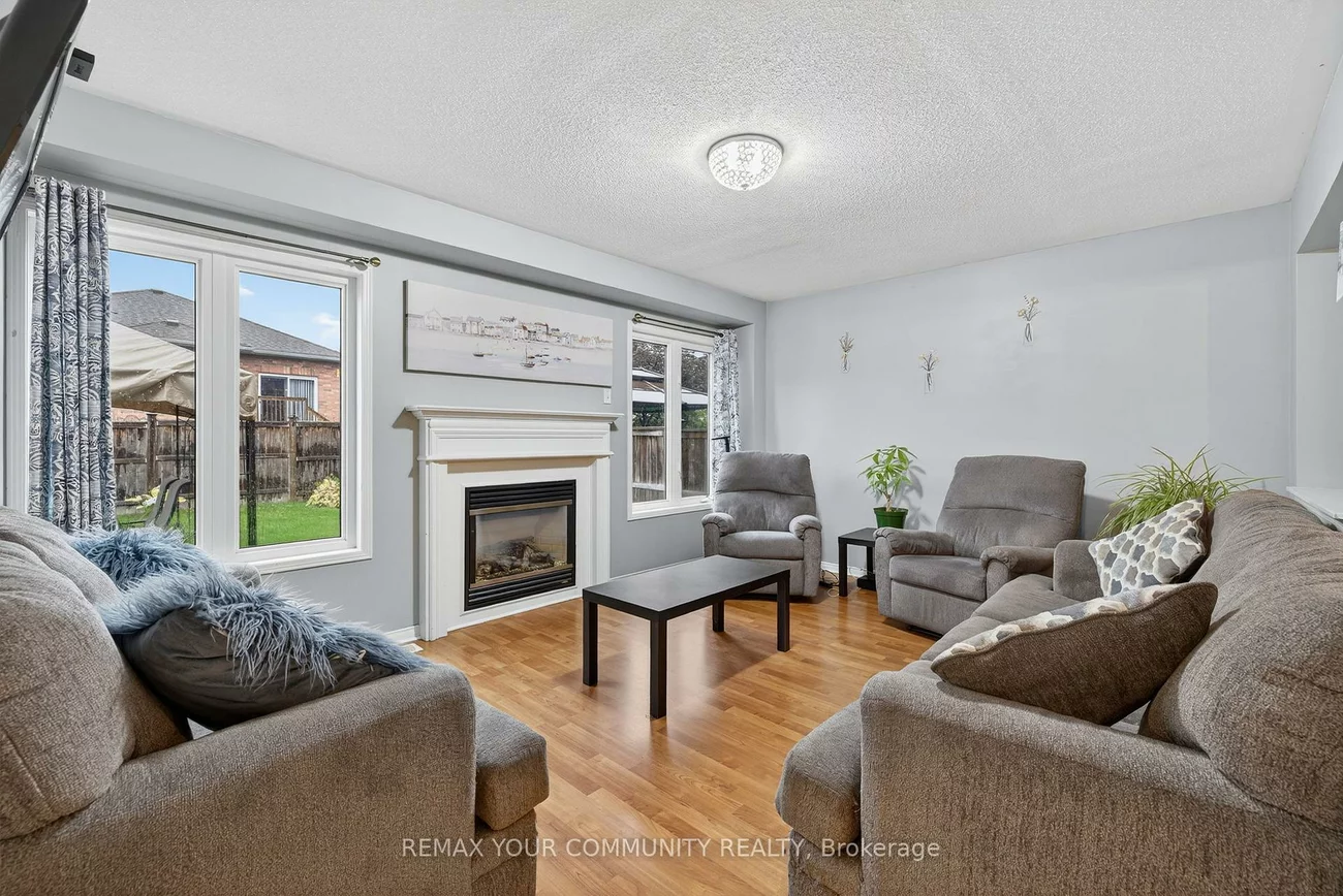 5, Booth, Bradford, Bradford West Gwillimbury