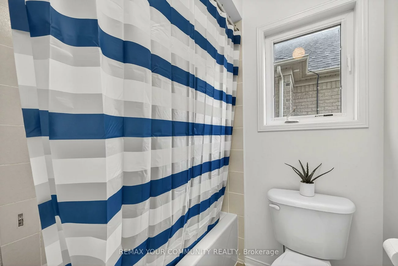 5, Booth, Bradford, Bradford West Gwillimbury