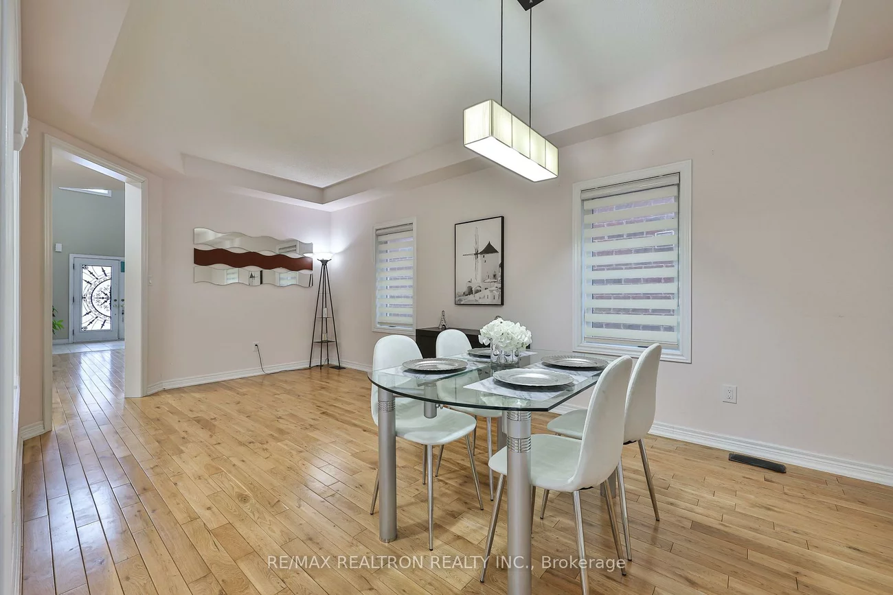 16, Mckenzie, Bradford, Bradford West Gwillimbury