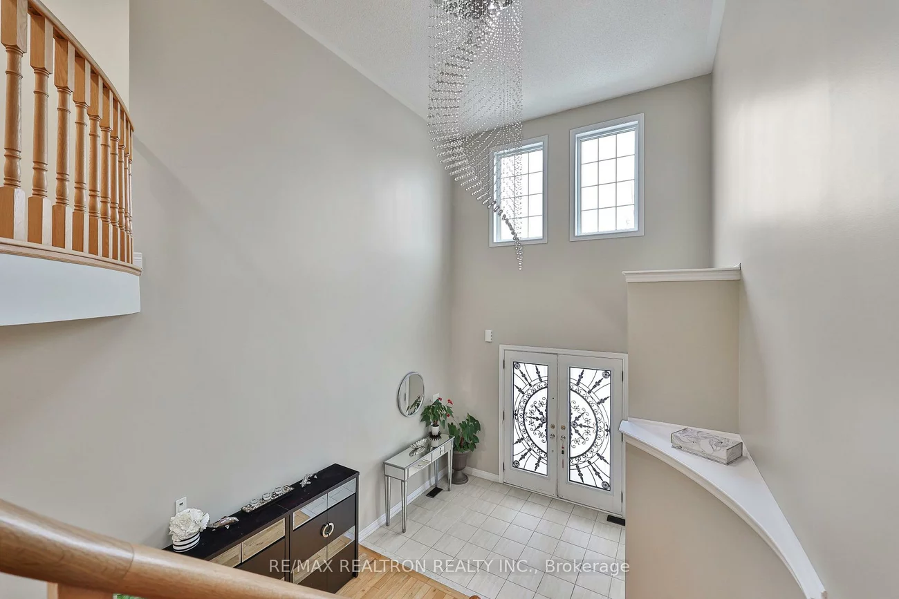 16, Mckenzie, Bradford, Bradford West Gwillimbury