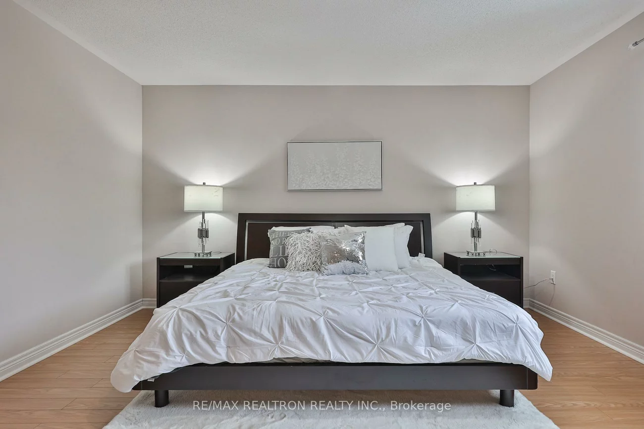 16, Mckenzie, Bradford, Bradford West Gwillimbury