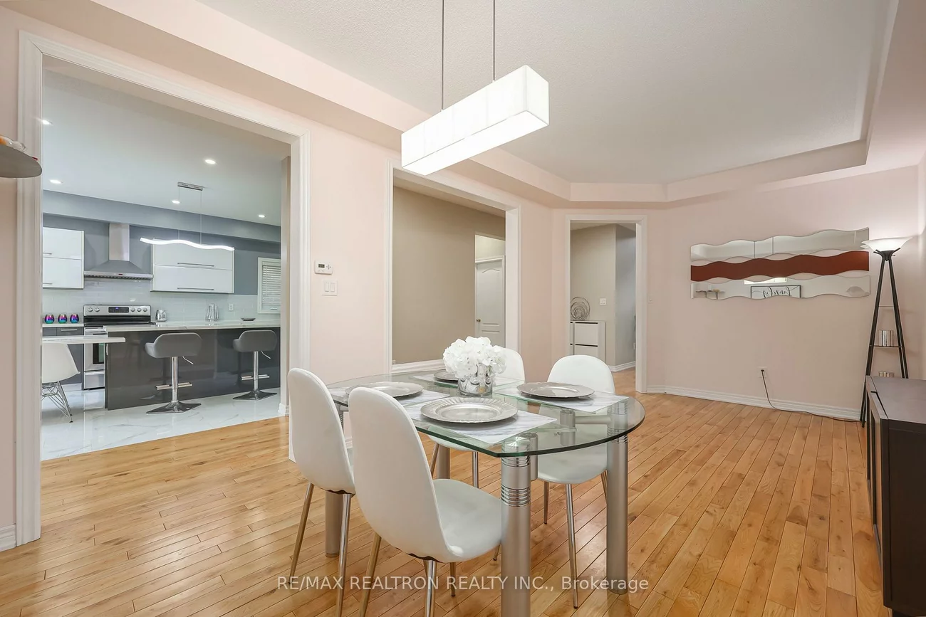 16, Mckenzie, Bradford, Bradford West Gwillimbury