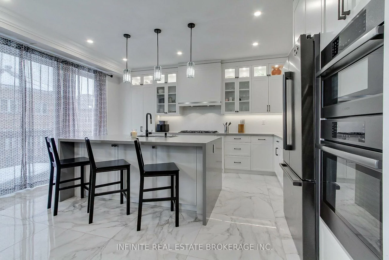 27, Selby, Bradford, Bradford West Gwillimbury