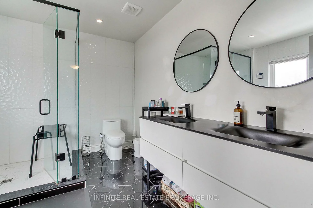 27, Selby, Bradford, Bradford West Gwillimbury