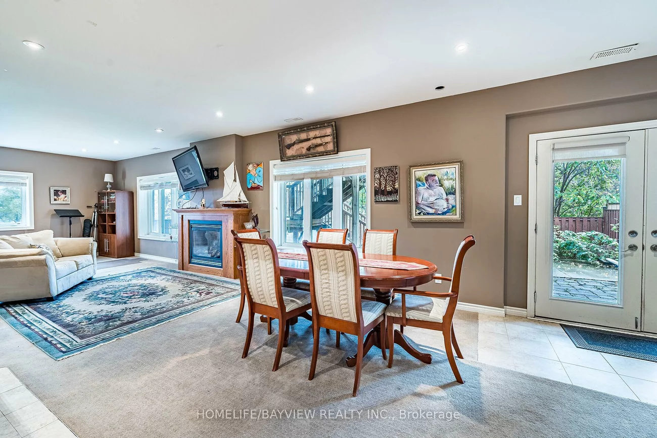 202, John, Bradford, Bradford West Gwillimbury