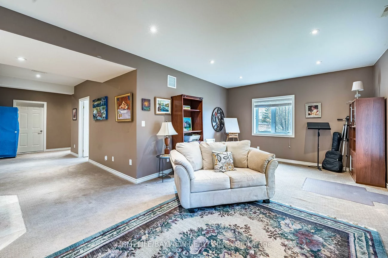 202, John, Bradford, Bradford West Gwillimbury