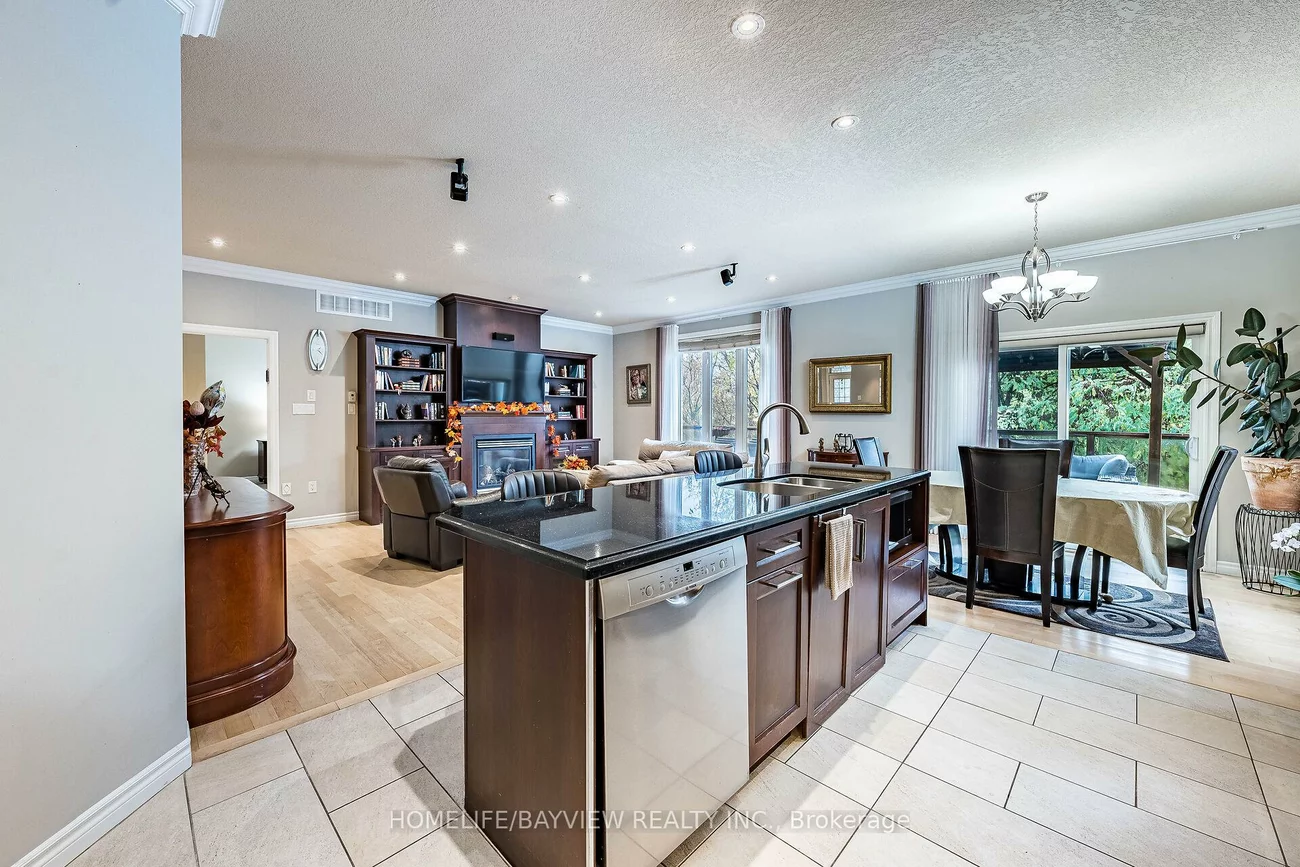 202, John, Bradford, Bradford West Gwillimbury