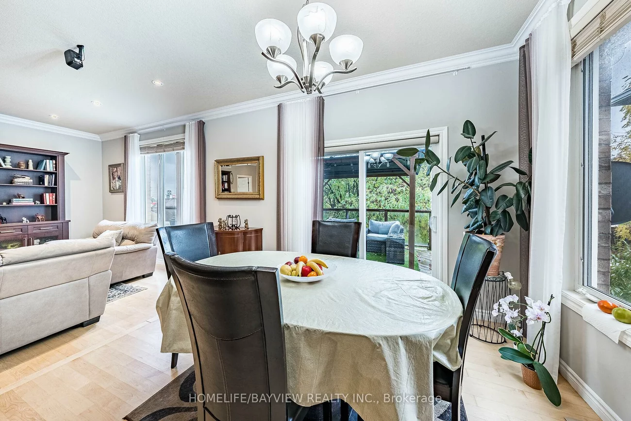 202, John, Bradford, Bradford West Gwillimbury