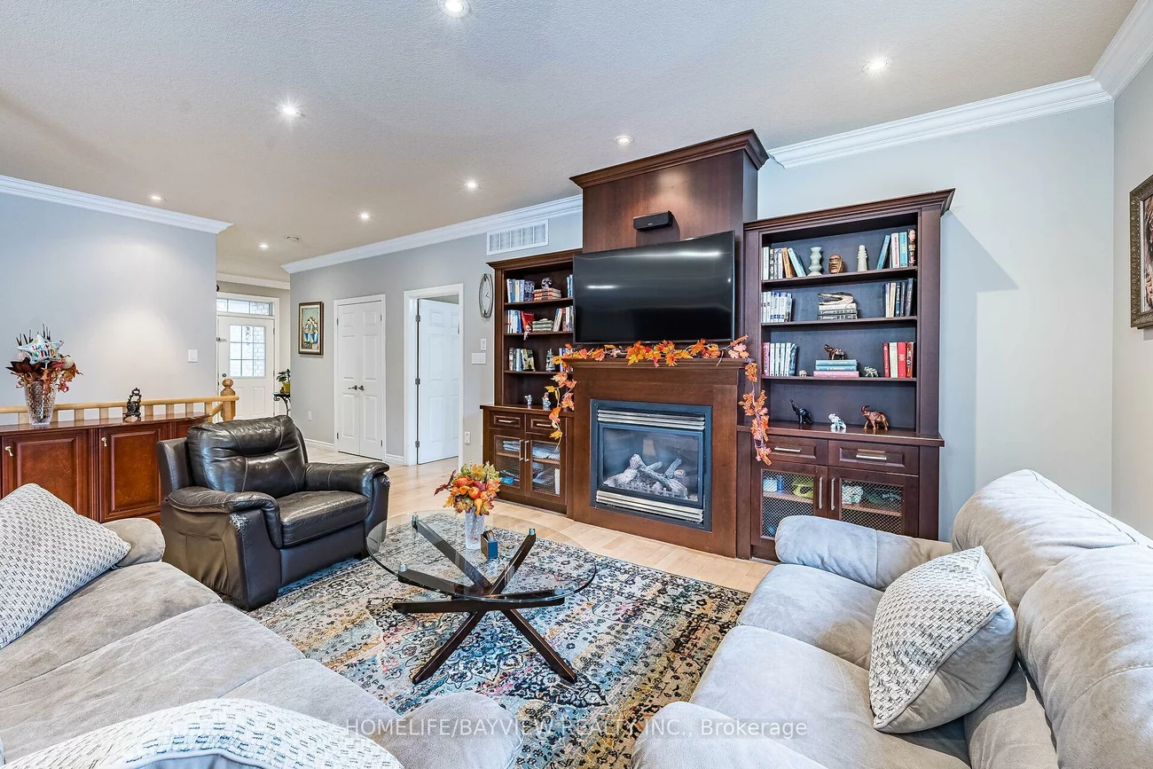 202, John, Bradford, Bradford West Gwillimbury