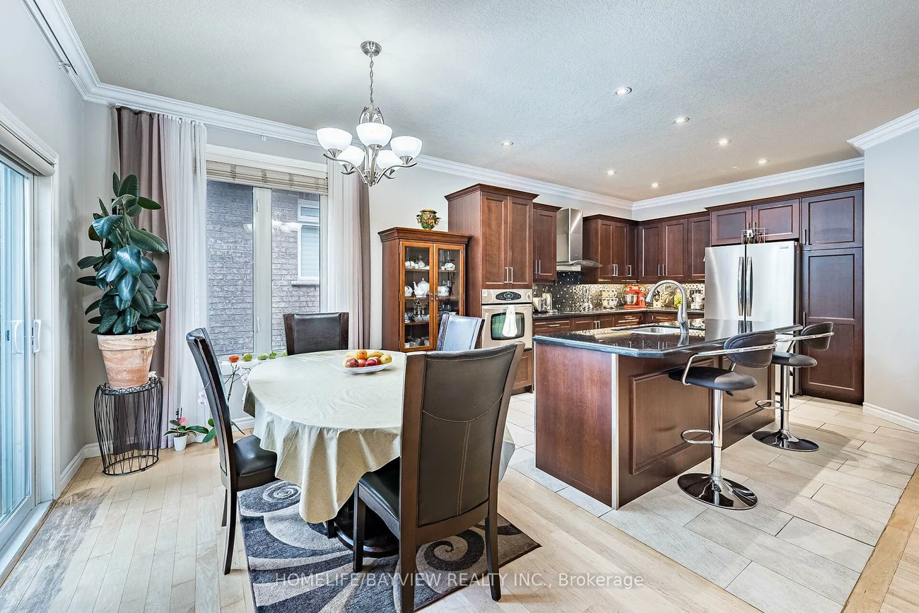 202, John, Bradford, Bradford West Gwillimbury