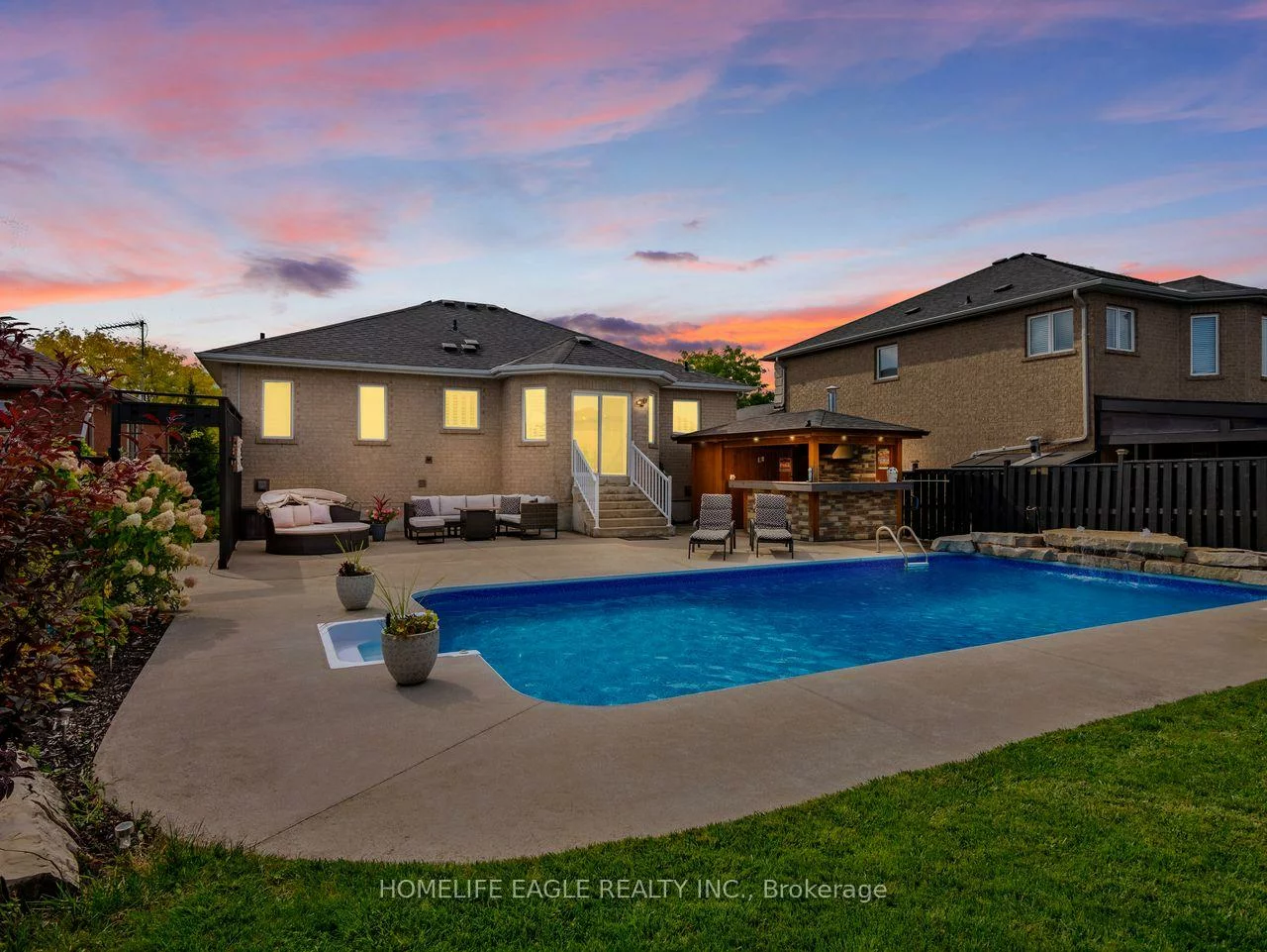 15, Eve, Bradford, Bradford West Gwillimbury