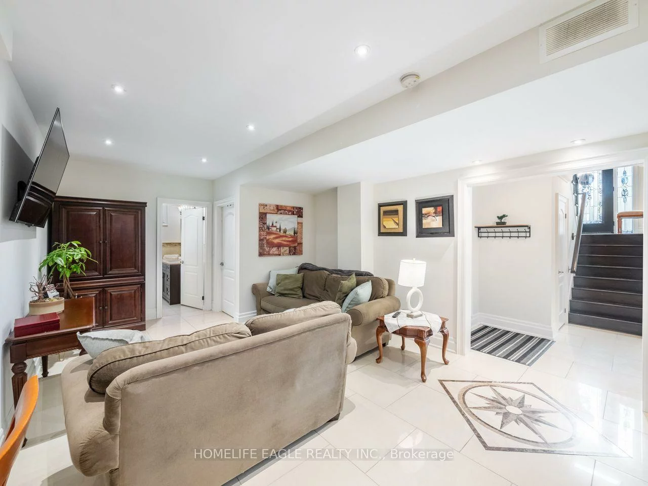 15, Eve, Bradford, Bradford West Gwillimbury