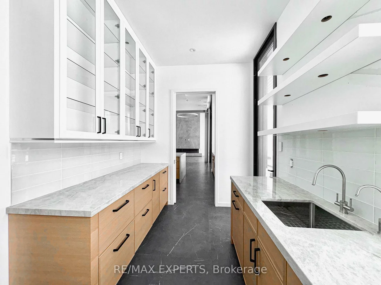 130, Dale, Rural Bradford West Gwillimbury, Bradford West Gwillimbury