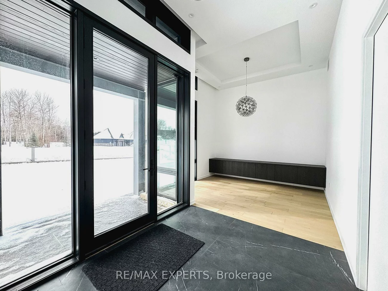 130, Dale, Rural Bradford West Gwillimbury, Bradford West Gwillimbury