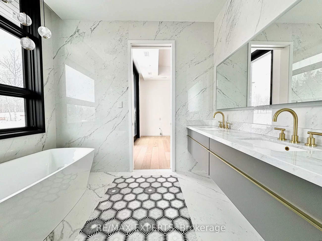 130, Dale, Rural Bradford West Gwillimbury, Bradford West Gwillimbury