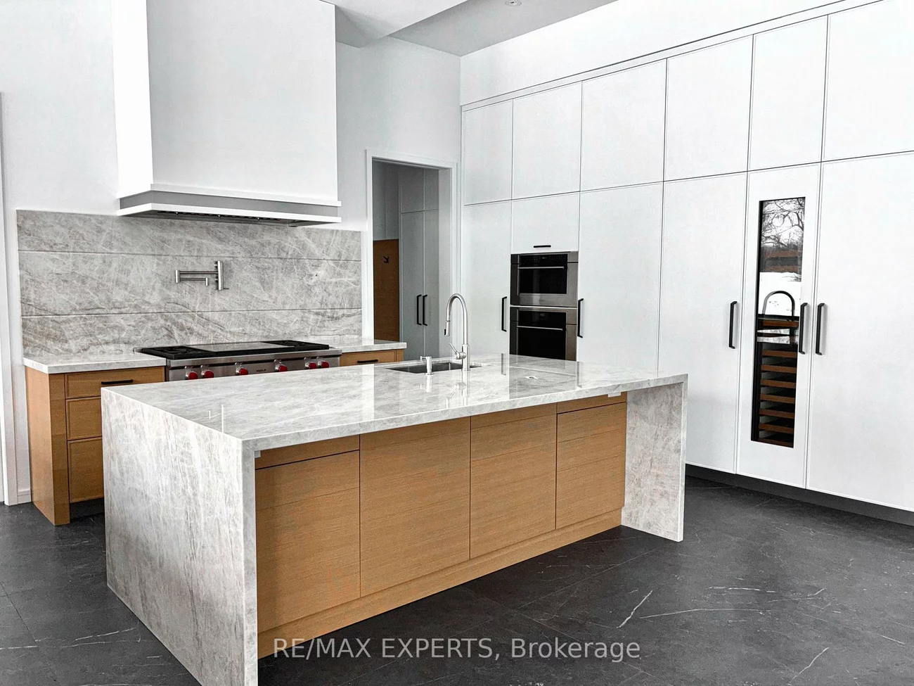 130, Dale, Rural Bradford West Gwillimbury, Bradford West Gwillimbury