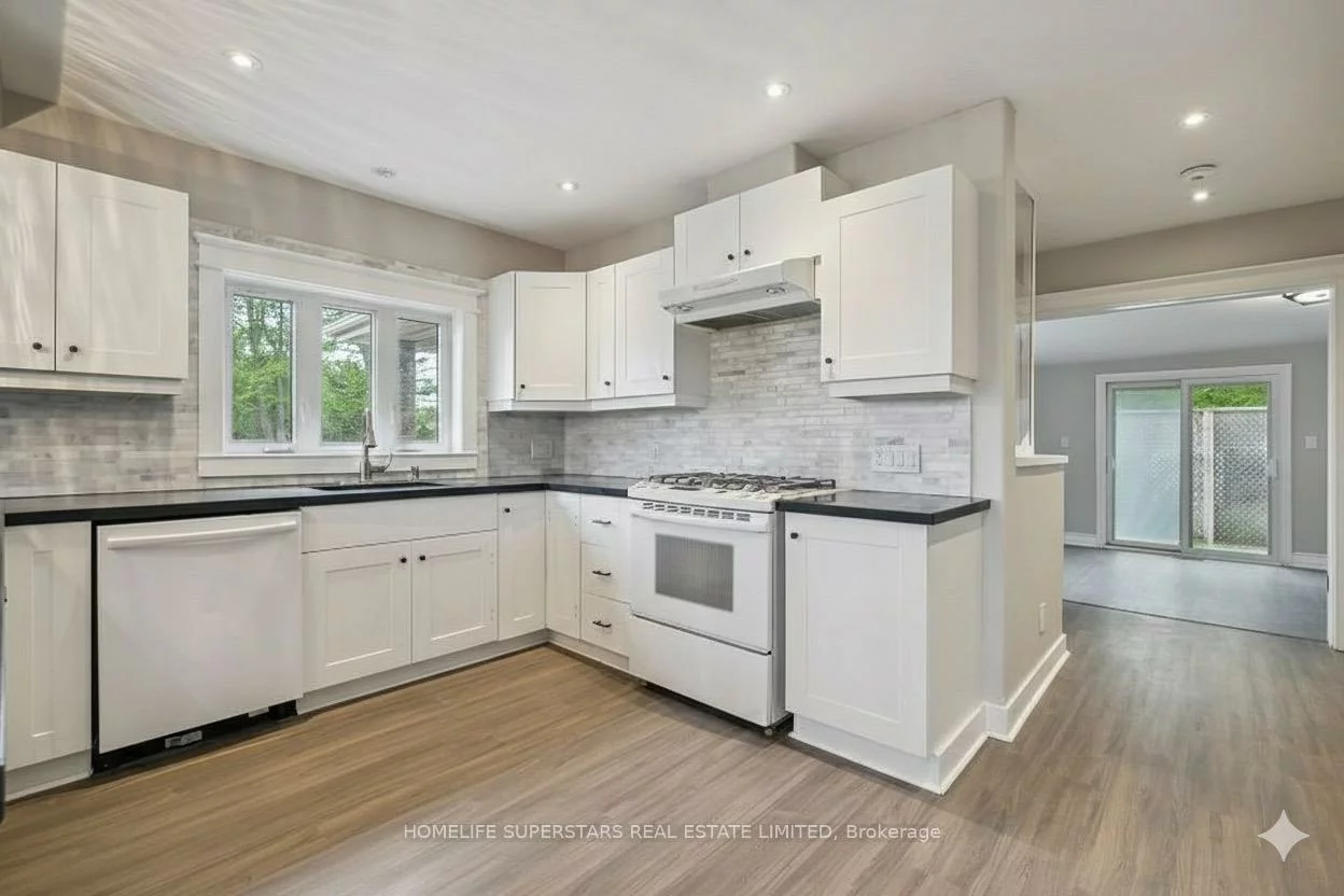 4290, Yonge, Rural Bradford West Gwillimbury, Bradford West Gwillimbury