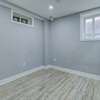 73, Wandering Glider, Bradford, Bradford West Gwillimbury