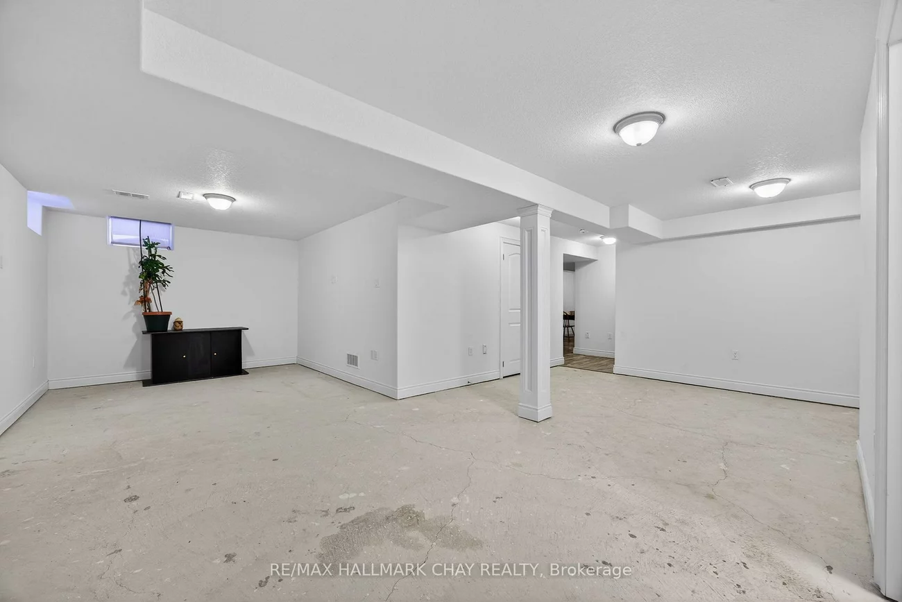 101, Gardiner, Bradford, Bradford West Gwillimbury