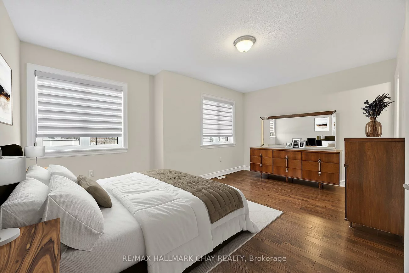 101, Gardiner, Bradford, Bradford West Gwillimbury