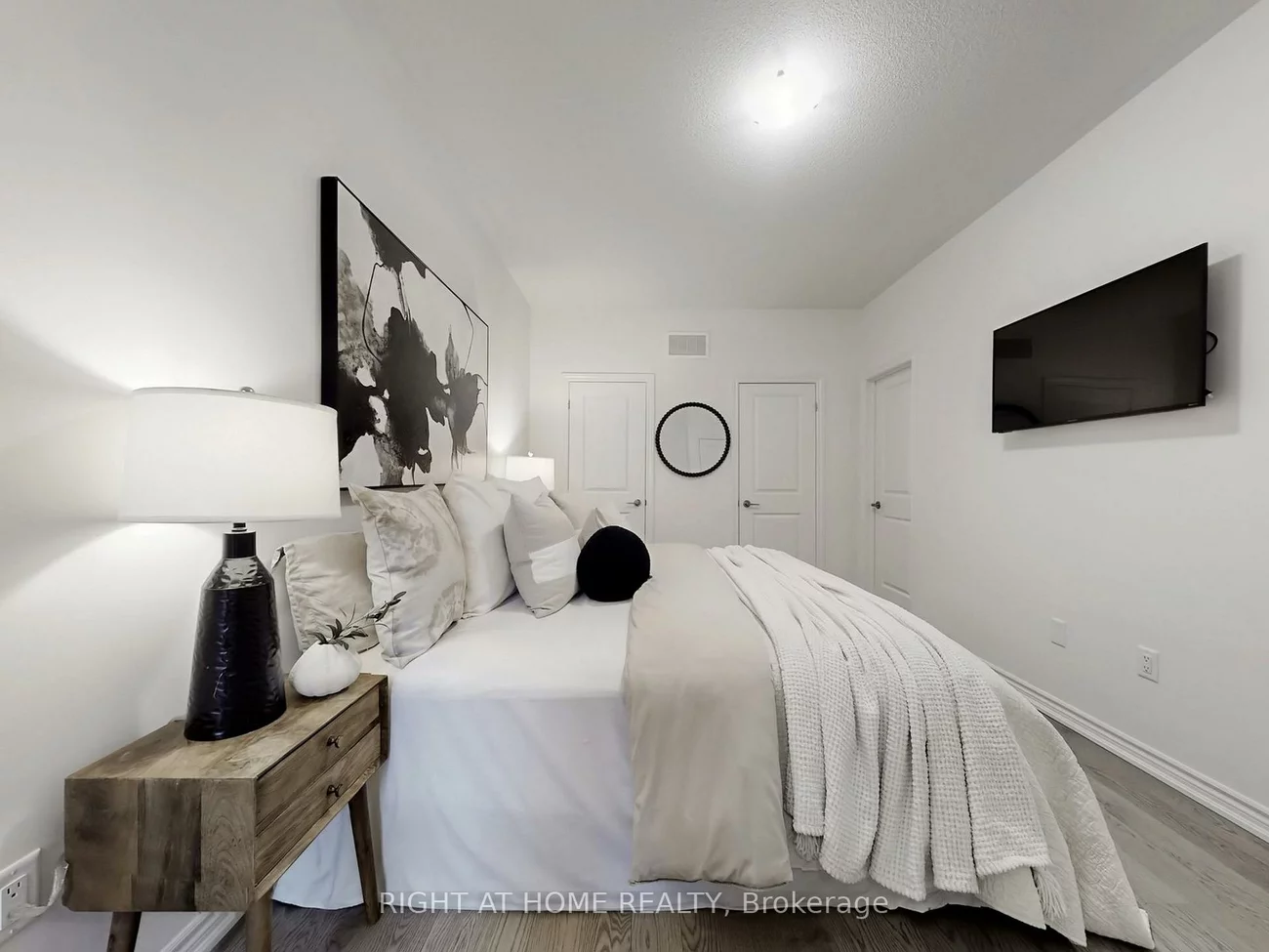 30, Paisley, Bradford, Bradford West Gwillimbury