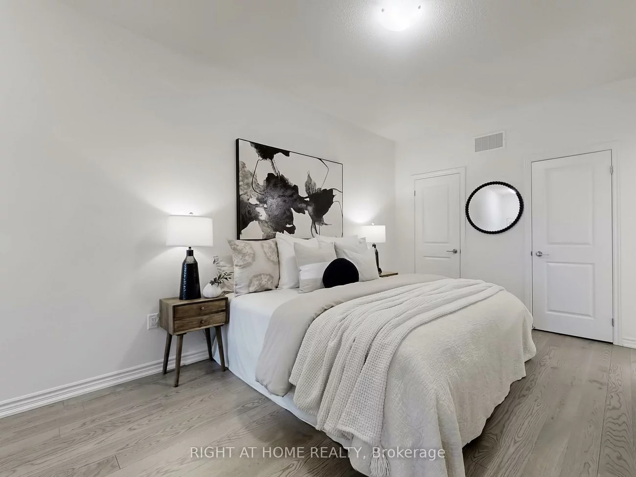 30, Paisley, Bradford, Bradford West Gwillimbury