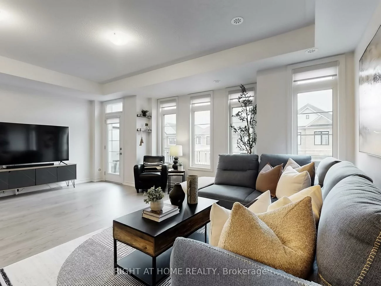 30, Paisley, Bradford, Bradford West Gwillimbury