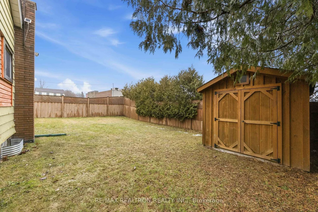 25, Bingham, Bradford, Bradford West Gwillimbury